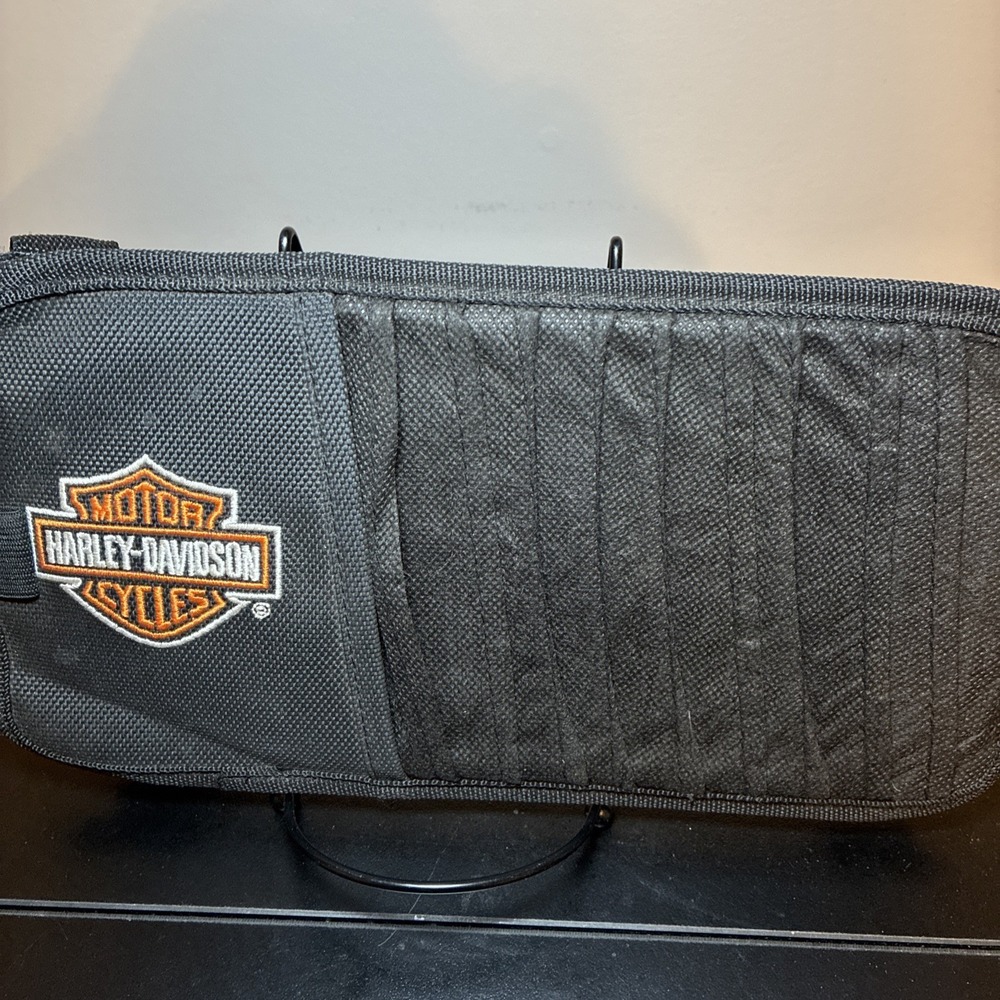 Harley-Davidson CD/DVD Visor Holder 6"X 12" Holds 10 CDs Preowned (Good)